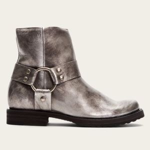 🆕 FRYE Veronica Harness Short leather bootie Size 8